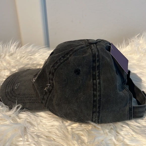 David and young distressed cap - Picture 2 of 4